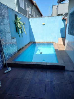 Casa com piscina em Itanhaém